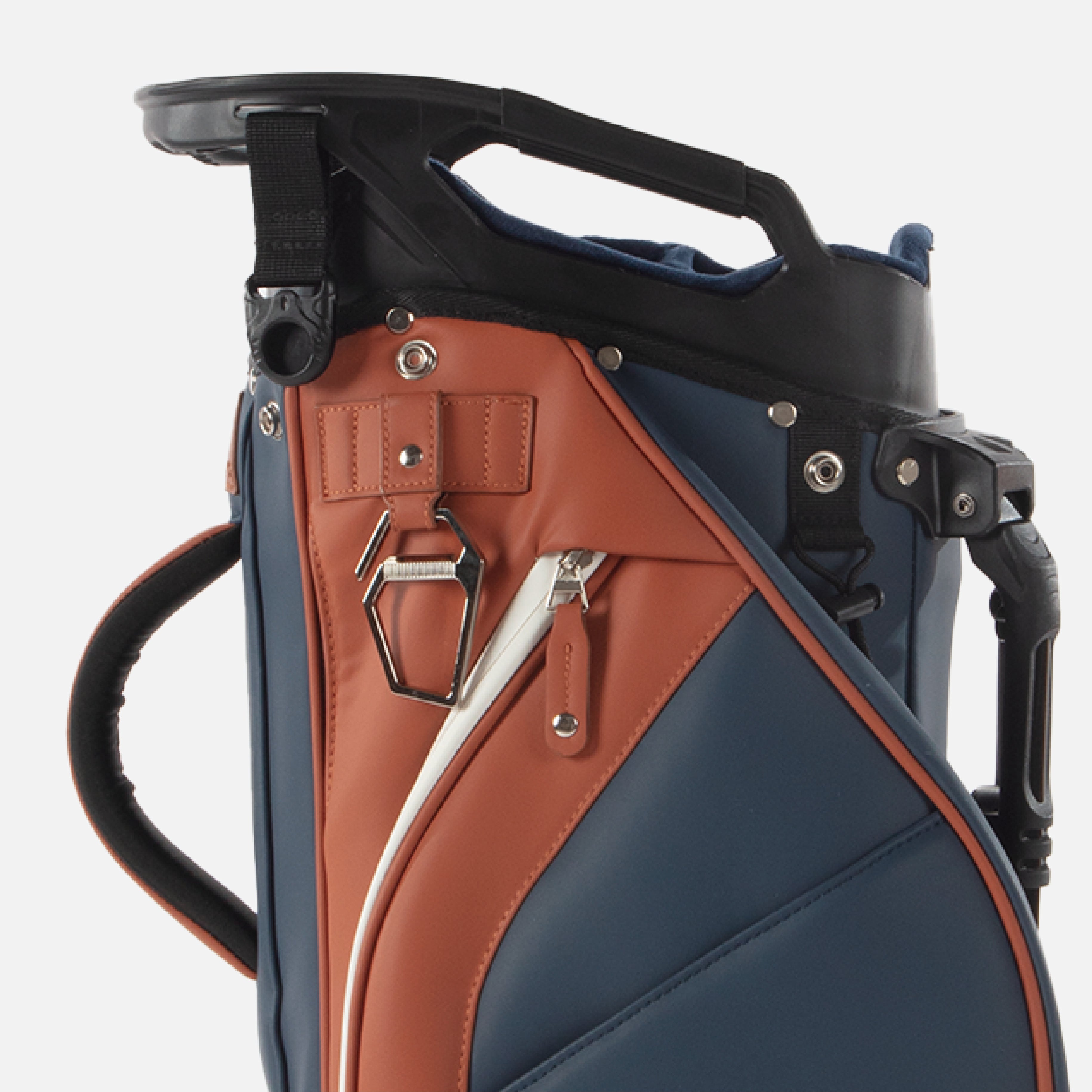 Designed for stable cart mounting, paired with a versatile towel ring for quick access — from towel carry to effortless bottle opening.